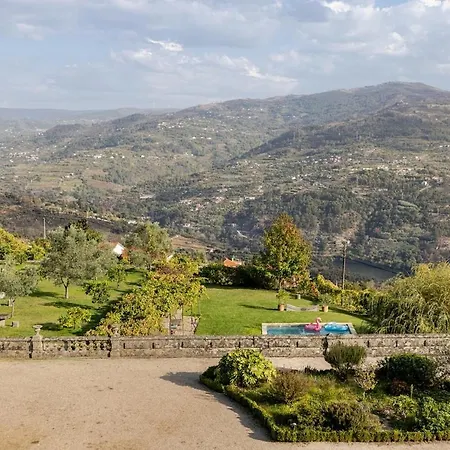 Charming Vineyard Retreat - Casa De Sequeiros بيت للعطل