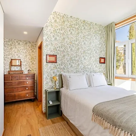 Charming Vineyard Retreat - Casa De Sequeiros بيت للعطل *